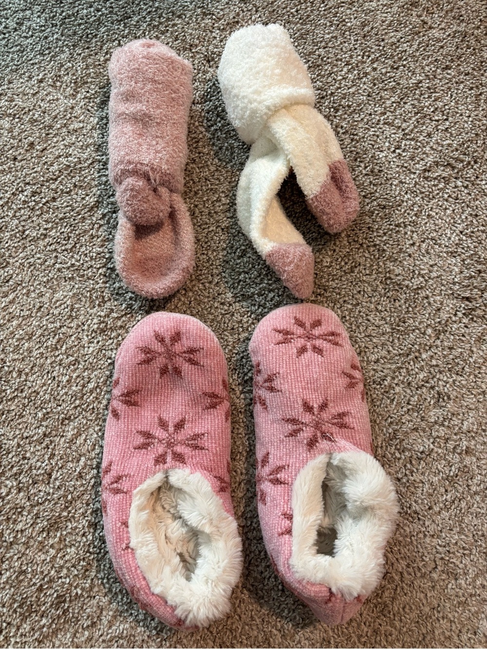 FREE W PURCHASE- Cozy Pink Faux-Fur Lined Women's Slippers